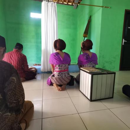 Album : ZIAROH LENGGER DI MAKAM SURANEGARA