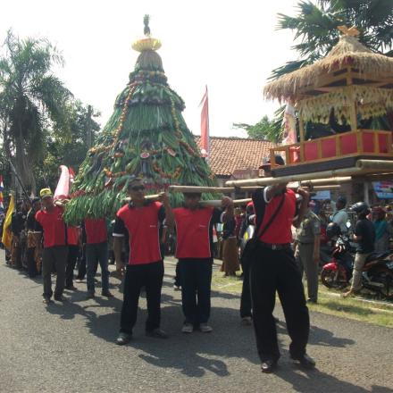 Album : KIRAB GUNUNGAN HASIL BUMI