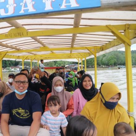 Album : PERAHU WISATA SUSUR SUNGAI IJO 