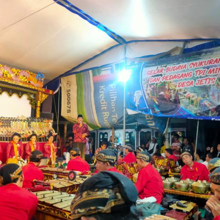 Album : PAGELARAN WAYANG KULIT GELAR BUDAYA SEDEKAH LAUT 